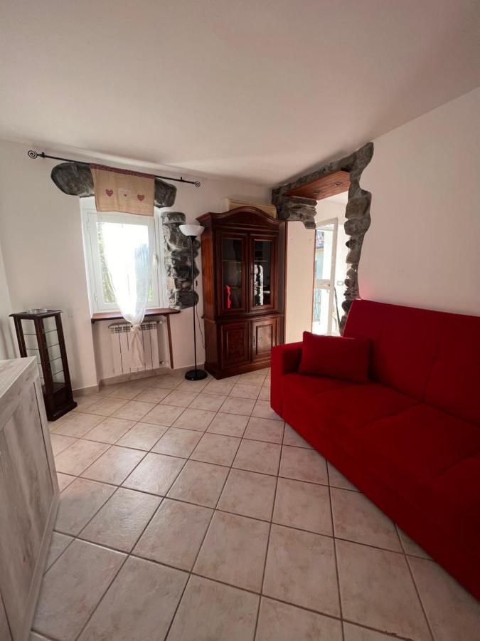 La Casa Nella Collina Apartamento Beverino Exterior foto